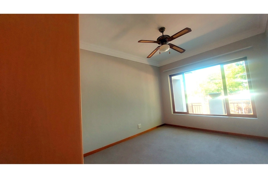 3 Bedroom Property for Sale in Kosmos Ridge North West